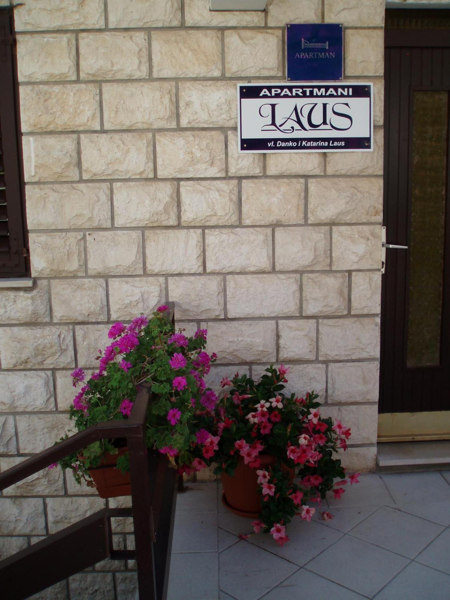 Apartments Laus Завалатица Экстерьер фото